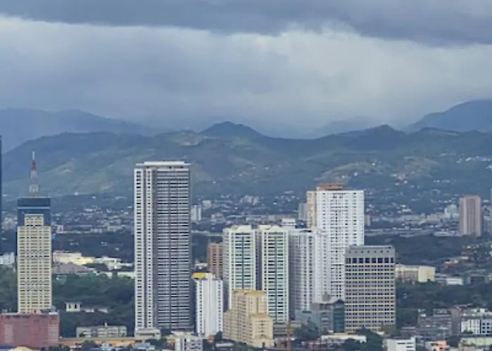 The Gramercy Makati Century 5* Manila